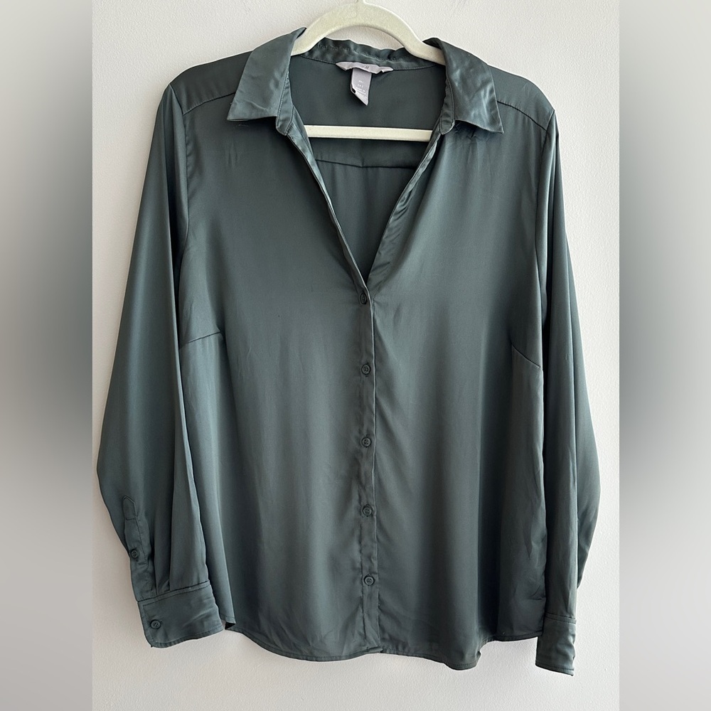 H&M Green Satin Button Down Shirt, Size Large - Picture 2 of 16